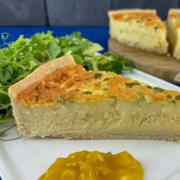 Cheese & Onion Quiche (3413_P1)