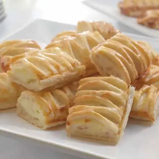 Cheese & Onion Lattice Fingers (2580_P1)