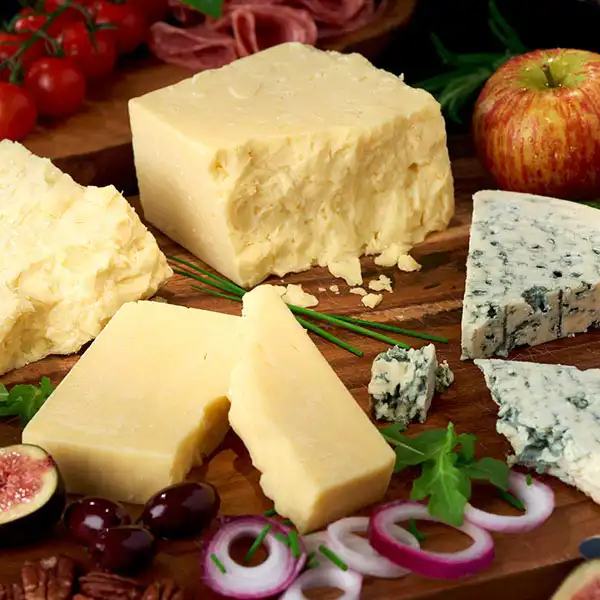 Mature Cheddar Cheese (Z5996_P1)