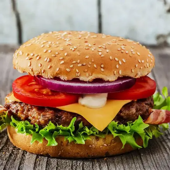 Flame Cooked Quarter Pounders (7816_P1)