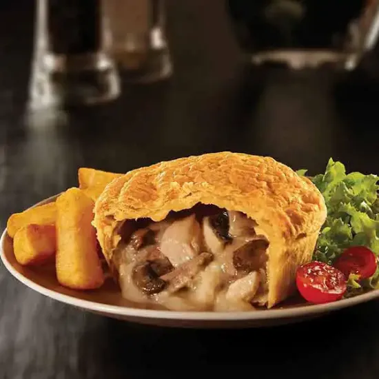 Large Chicken & Mushroom Pies (515105_P1)
