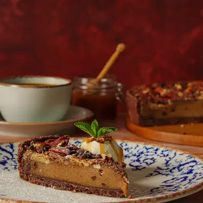 Vegan Chocolate Pecan Pie ()