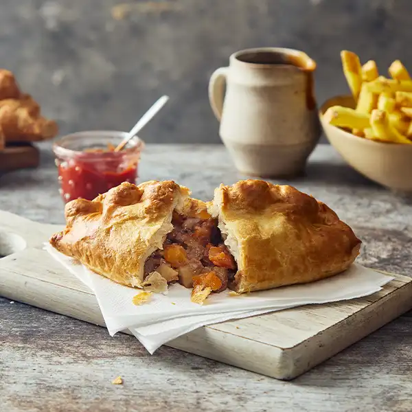 Beef & Vegetable Pasties (2561p1)