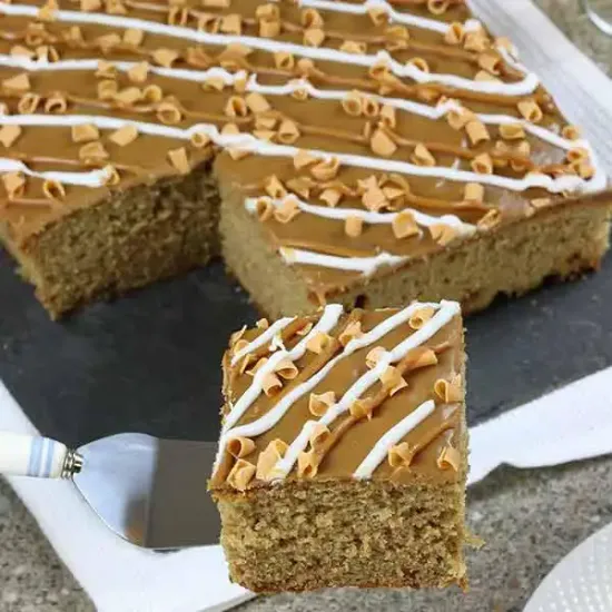 Toffee Tray Cake (7377p1)