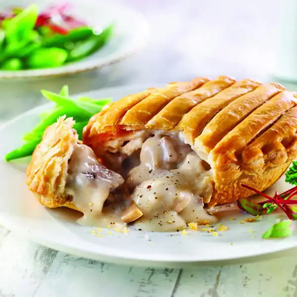 Chicken & Mushroom Pies (2584p1)