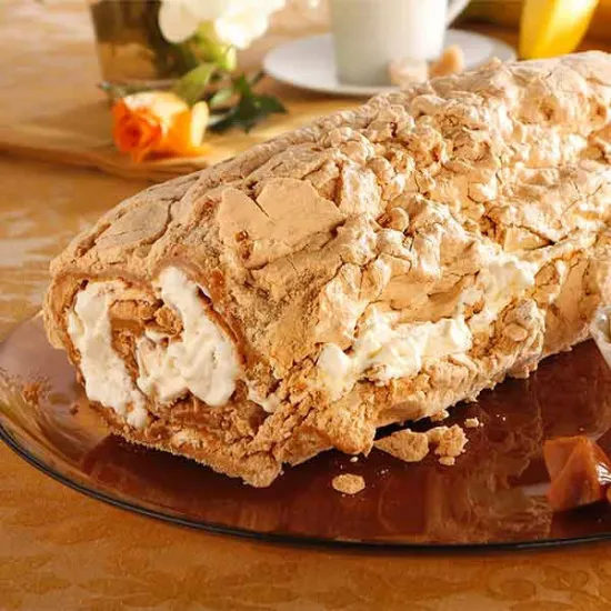 Banoffee Meringue Roulade (163023p1)
