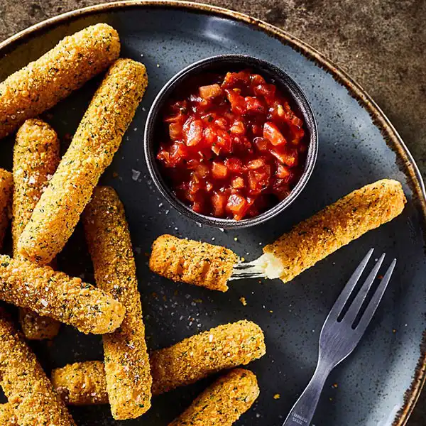 Breaded Mozzarella Sticks (1700p1)