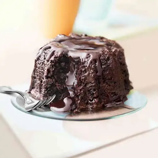 Individual Molten Chocolate Cake (6077p1)