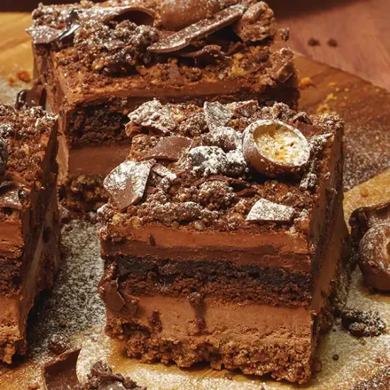 Chocolate Junkyard Cake (74100p1)