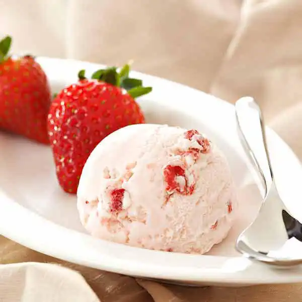 Strawberries & Cream Ice Cream (191962p1)