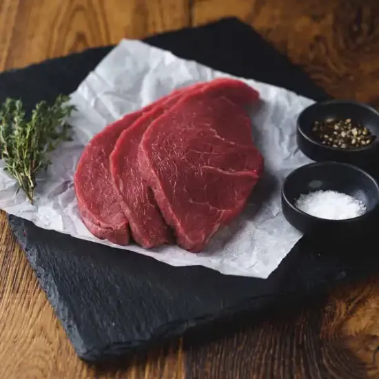 British Beef Knuckle Steak, Hand-Cut (Sliced) - Avg. 1kg+ (bb3578p5)