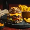 British Beef Burger with Red Onion - Avg. 200g (bb4572p1)