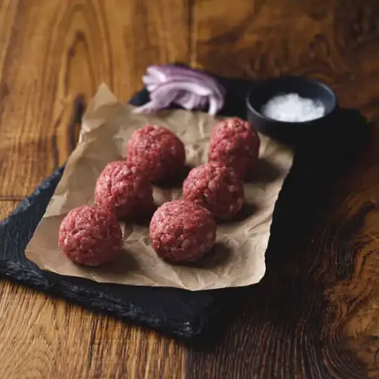 British Beef Meatballs with Red Onion - Avg. 25g, Each (bb4573p5)