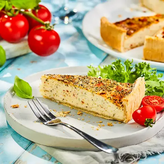 Cheese, Tomato & Basil Quiche (3414p1)