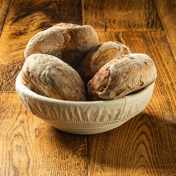 Sourdough & Onion Rolls (36415p1)
