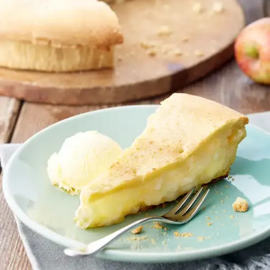 Deep Dish Bramley Apple Pie (163793p1)