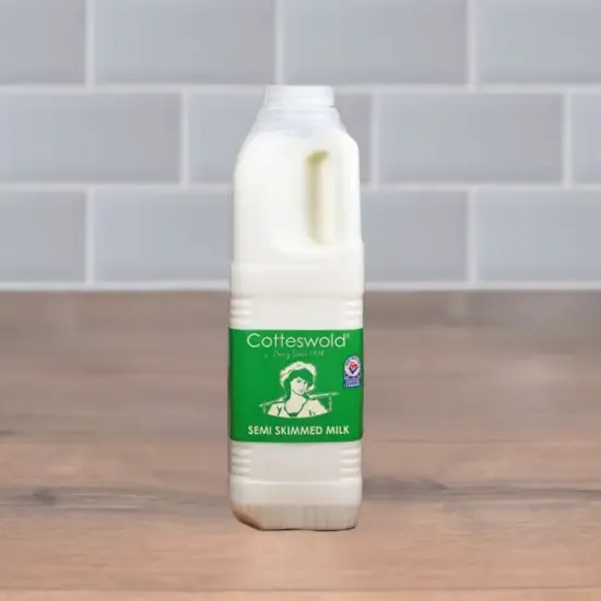 Fresh Semi Skimmed Milk (z6123p1)