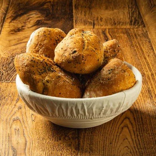 Sundried Tomato & Basil Focaccia (36409p1)