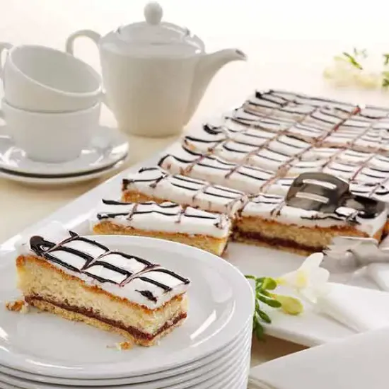 Bakewell Tart Slice (7395p1)