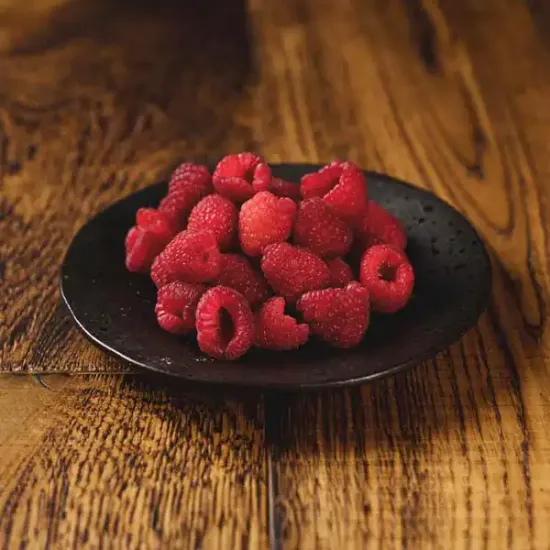 Raspberries (v2105p5)