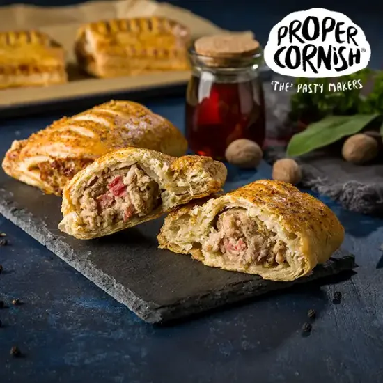 Chunky Maple & Bacon Sausage Rolls (23241p1)