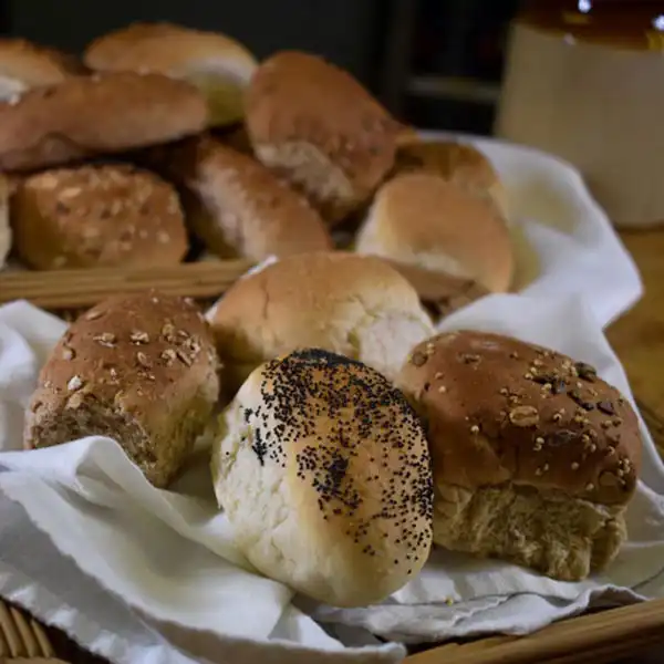 Traditional Bakers Basket (9402p1)