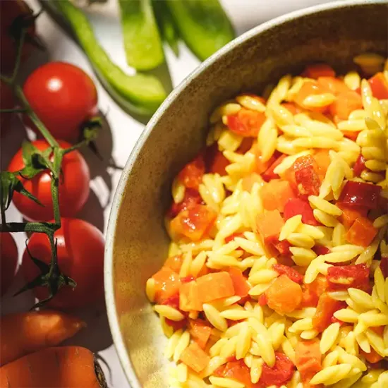 Risoni Salad with Curry, Carrot, Tomato & Pepper (0183p1)