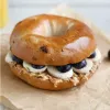 New York Bakery Cinnamon & Raisin Bagel (065298p1)