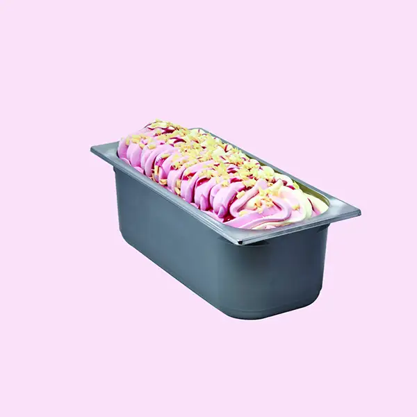 Chocolate Bianco & Strawberry Ice Cream (30279p5)