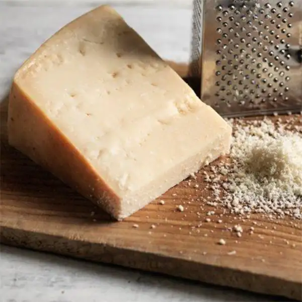 Grana Padano Block (Parmesan Style) (z32896p5)