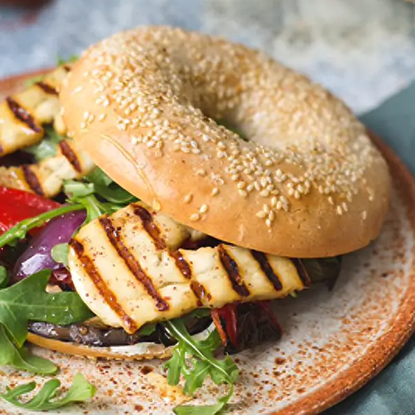 Sesame Sliced Bagel (065299p1)