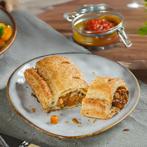 Roasted Garden Vegetable Roll (57122p1)