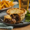 Mushroom & Yorkshire Stout Pie (57121p1)