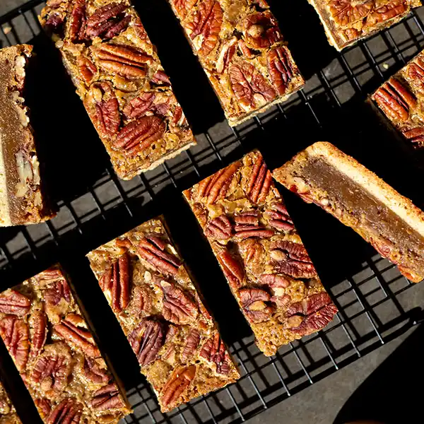 Cakesmiths Maple Pecan Pie Bar (343529p1)