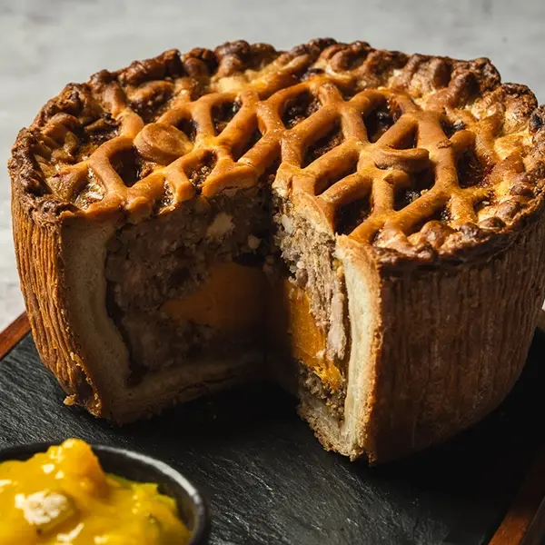 Cheese and Pickle Pork Pie (z0767p1)