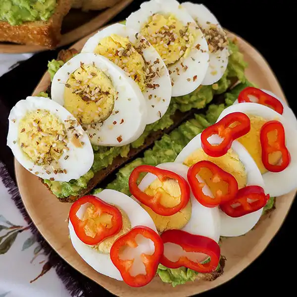 Everyday Range Boiled Eggs (z836p1)