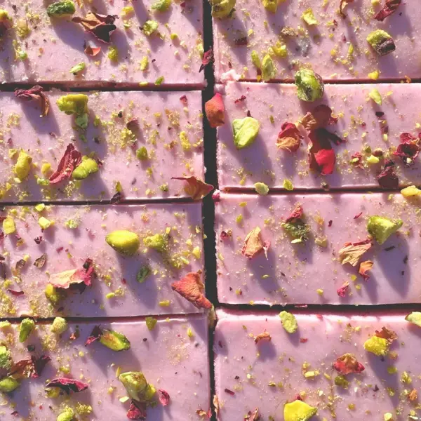 Lemon, Cardamom & Rose Traybake (lemon-cardamom--rose-traybakep1)