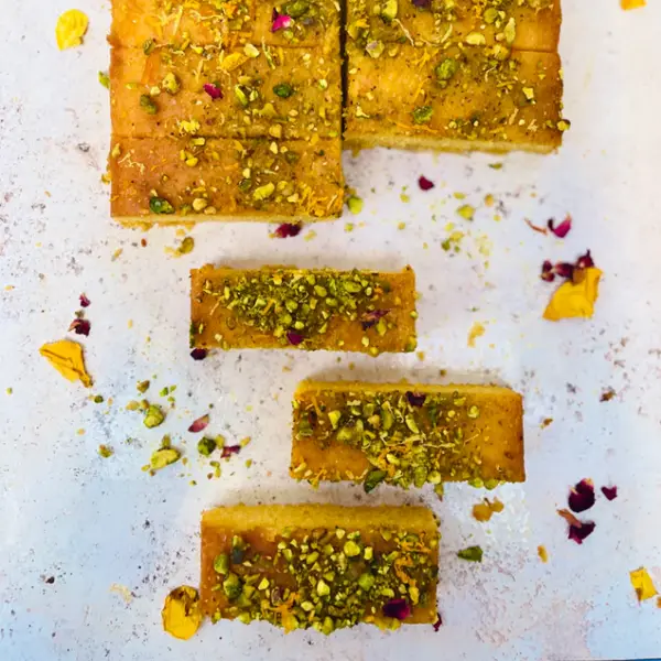 Orange and Pistachio Traybake (orange-and-pistachio-traybakep1)