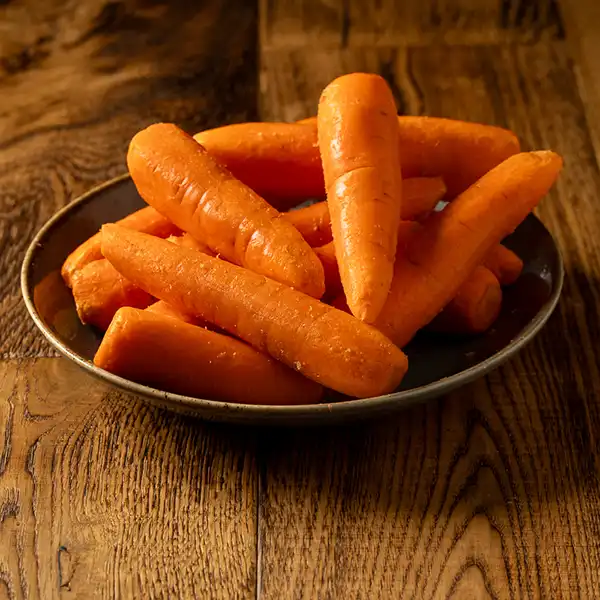 Peeled Whole Carrots (v1044p1)