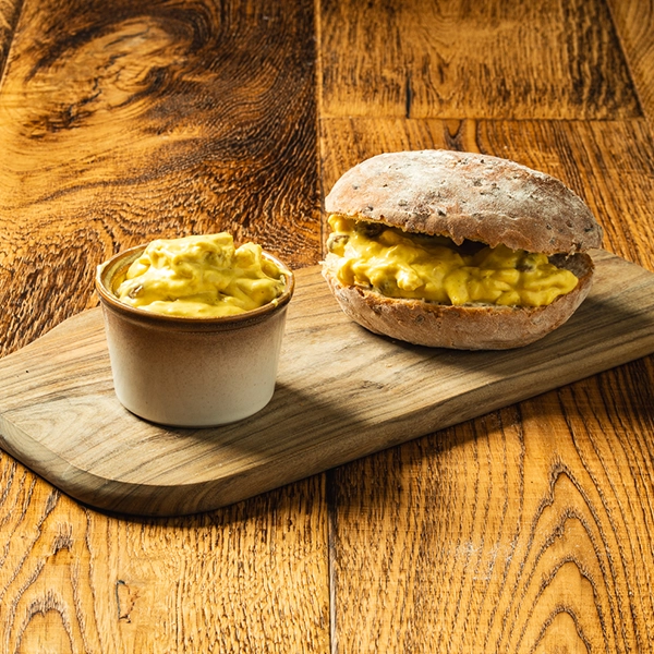 Sliced Coronation Chicken Sandwich Filling (z2384p1)