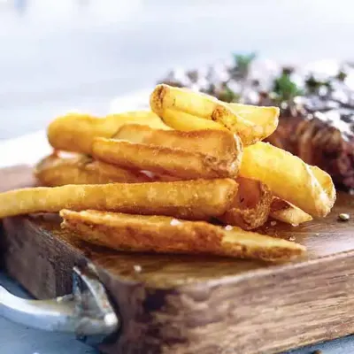 Connoisseur Rustic Skin-on Fries ()