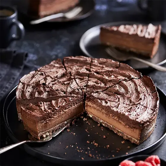 Chefs' Selections Whisky Cream Chocolate Indulgence Cheesecake (1227p2)