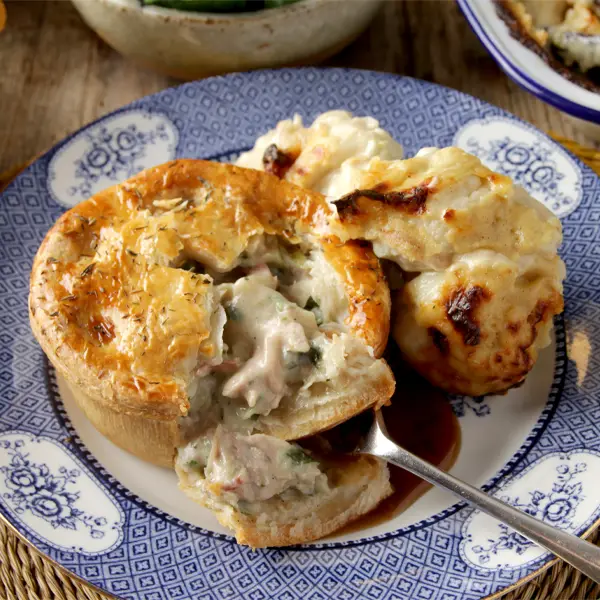 Chicken, Ham Hock & Leek Pies (56010p1)