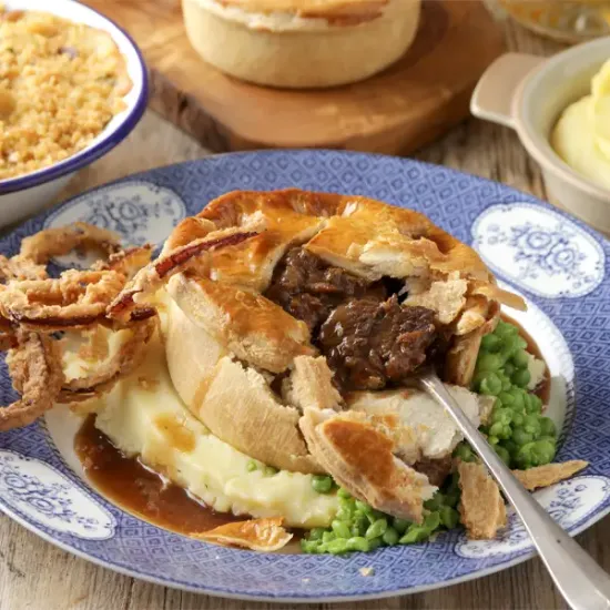 Steak & Ale Pies (56016p1)