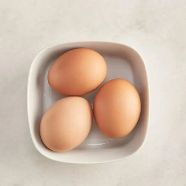 Free Range Eggs Medium (z813p2)