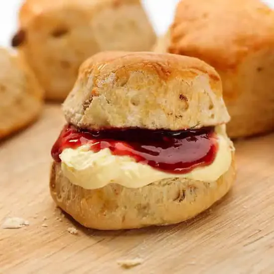 Sultana Scones (1140p1)