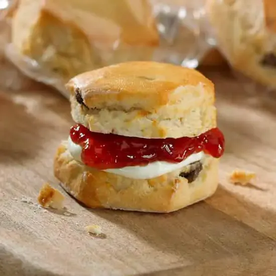 Gluten Free Sultana Scones (1137p1)