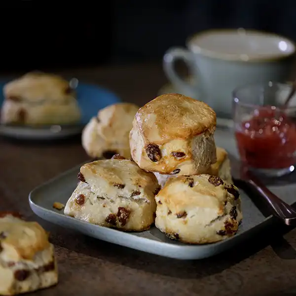 Vegan Sultana Scones (1199p1)