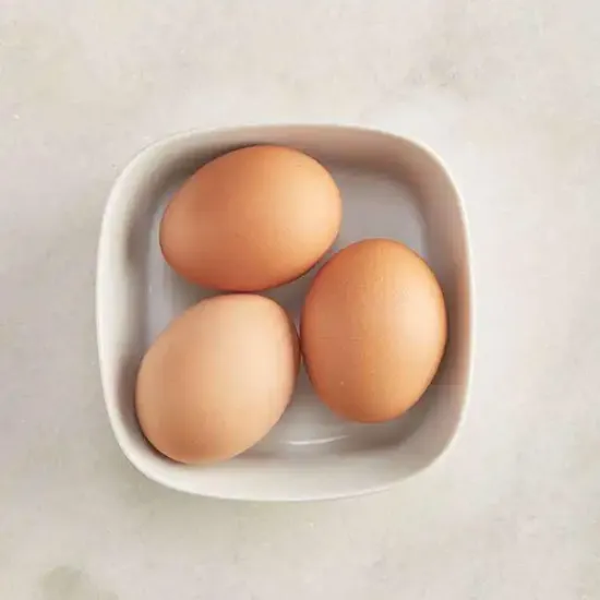 Fresh Medium Barn Eggs (z812p2)