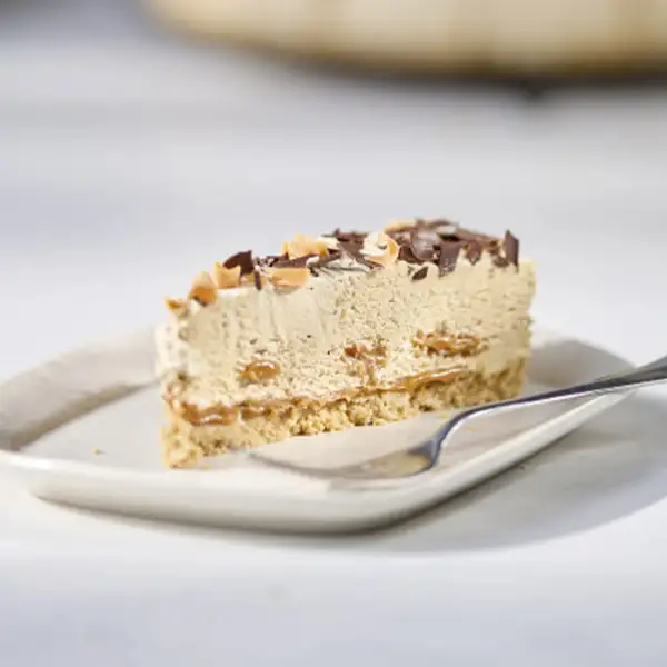 Brown Sugar & Smoked Salted Caramel Cheesecake (74083p1)